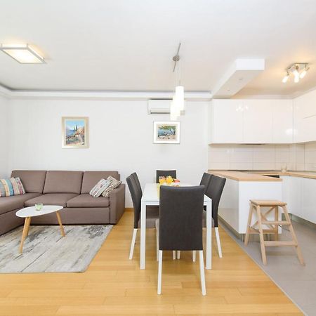 Apartment Nikolina Подстрана Екстер'єр фото