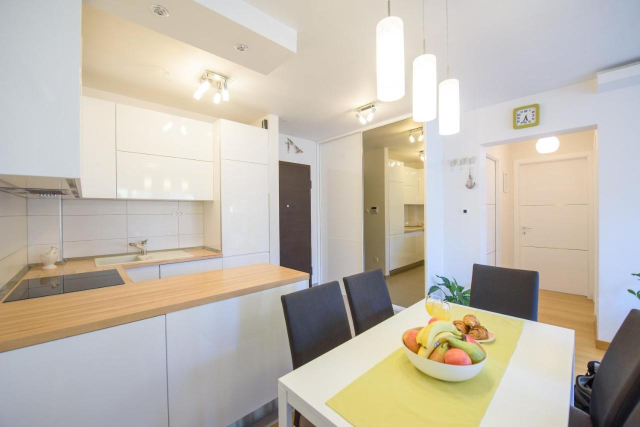 Apartment Nikolina Подстрана Екстер'єр фото