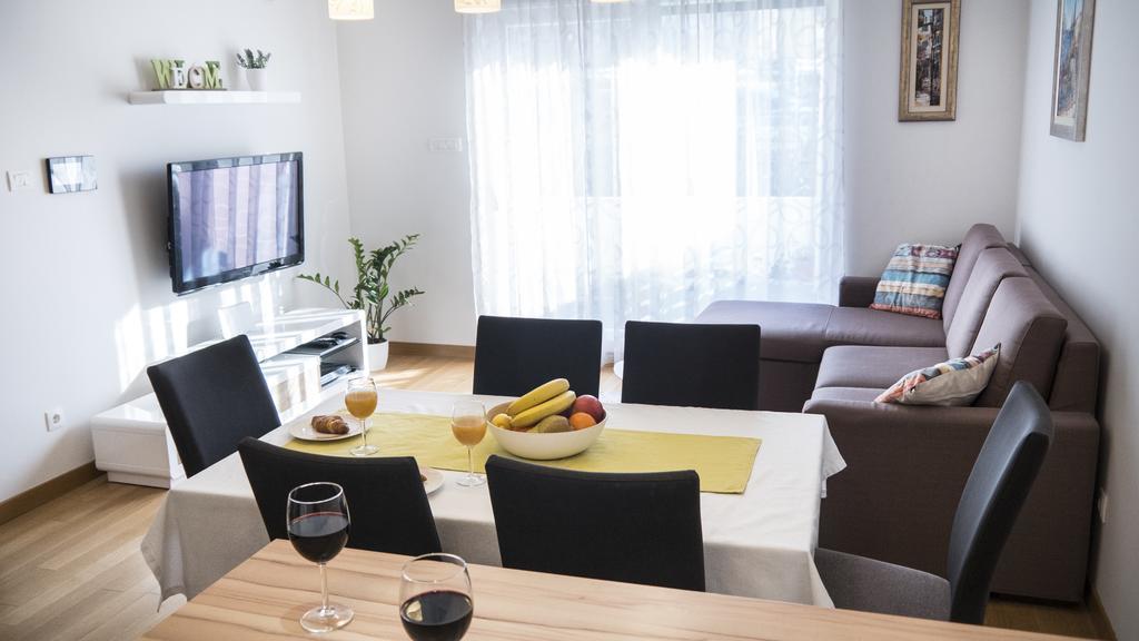 Apartment Nikolina Подстрана Екстер'єр фото